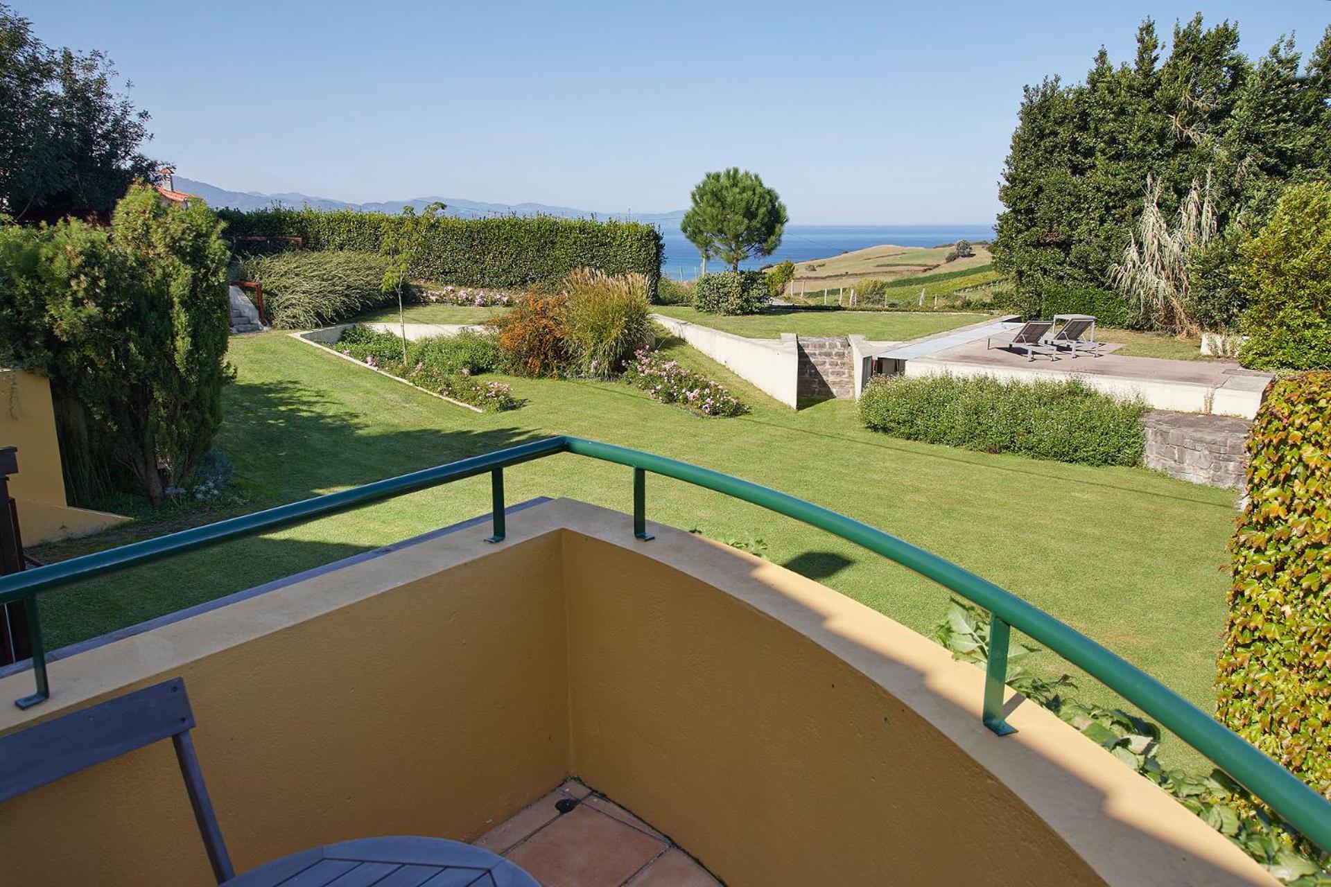 Aterian Altamira Villa Getaria Exterior photo
